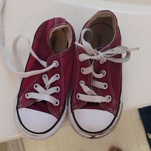 Garnet converse for toddler boys